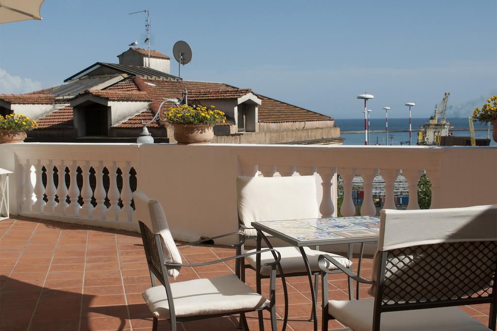 Molo 44 Salerno